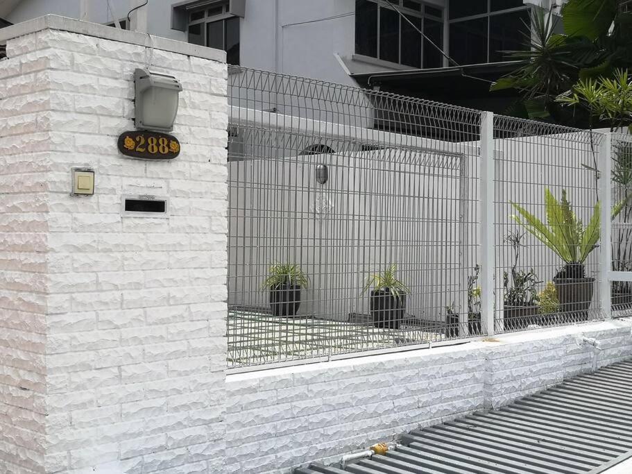 Villa Jb 5 Bedroom Semi-d Near Ksl,mid Valley ,berjaya Waterfront