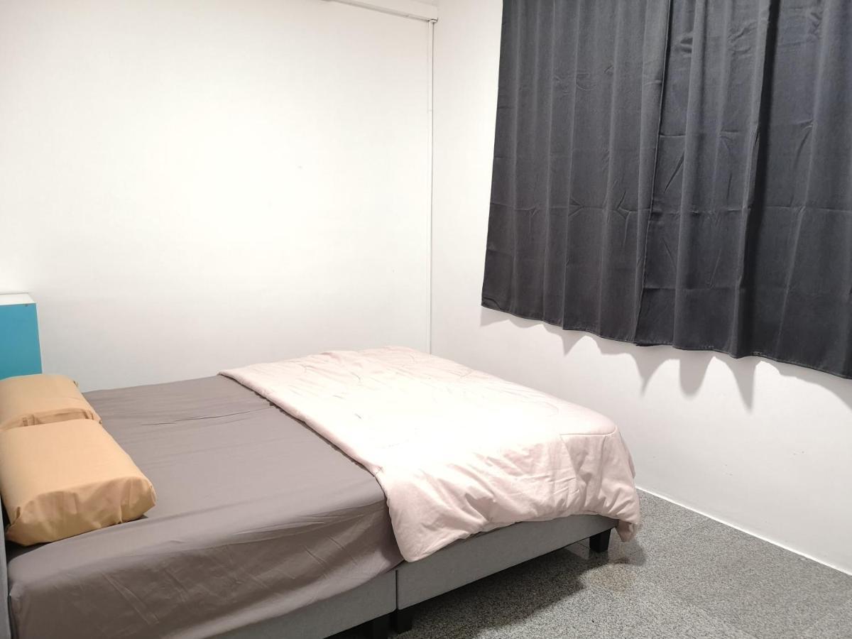 Jb 5 Bedroom Semi-d Near Ksl,mid Valley ,berjaya Waterfront Villa *