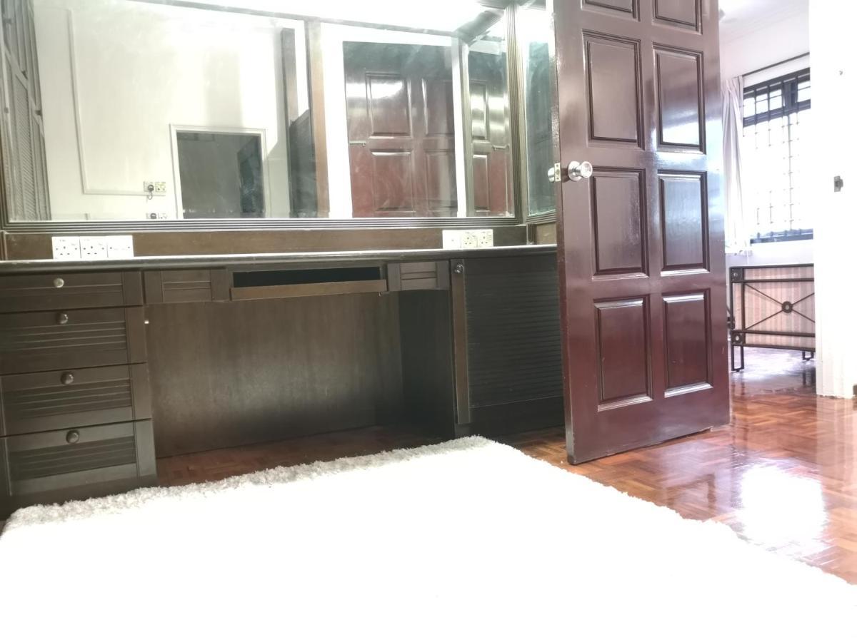 Jb 5 Bedroom Semi-d Near Ksl,mid Valley ,berjaya Waterfront * Johor Bahru