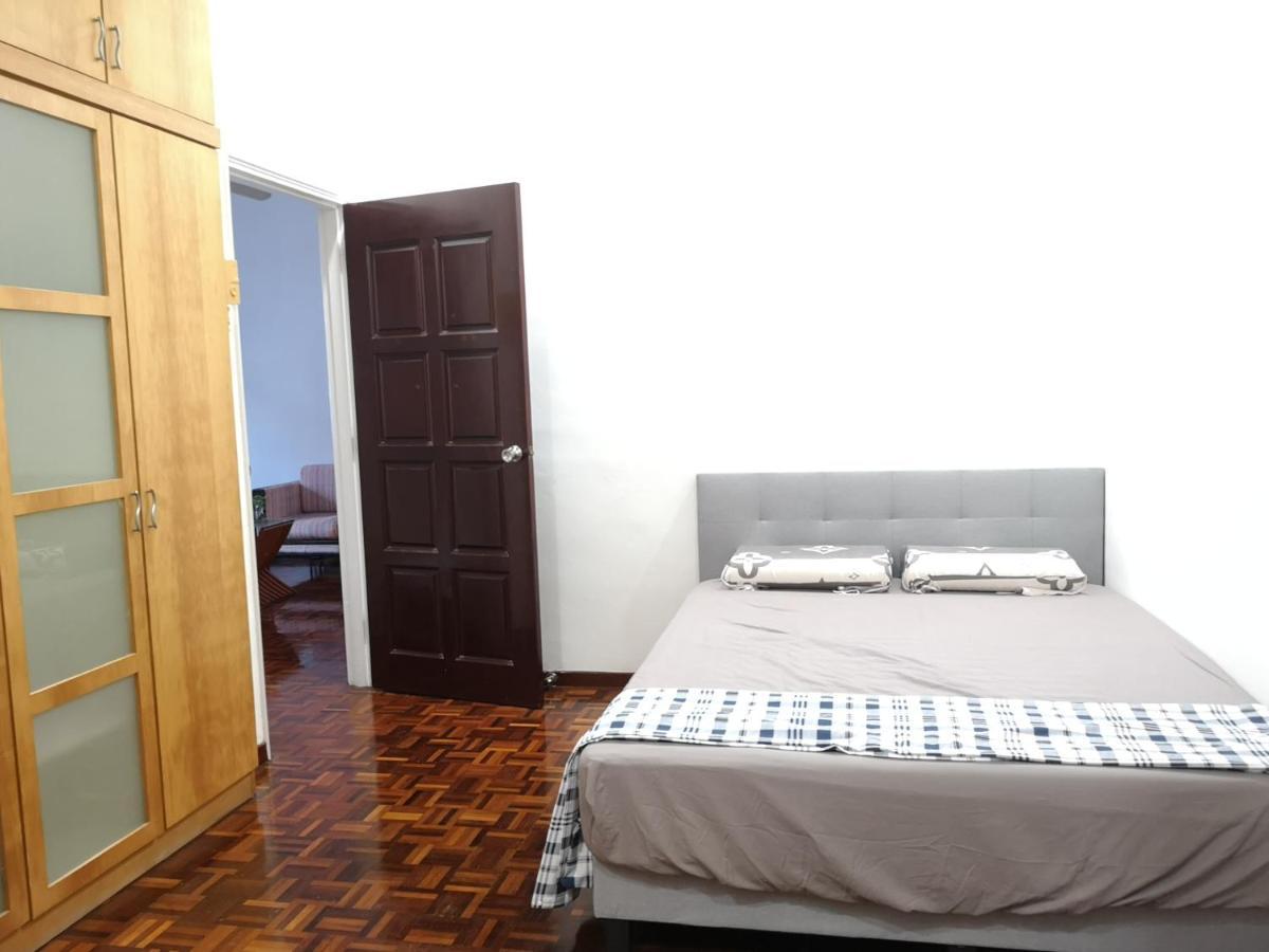 Villa Jb 5 Bedroom Semi-d Near Ksl,mid Valley ,berjaya Waterfront