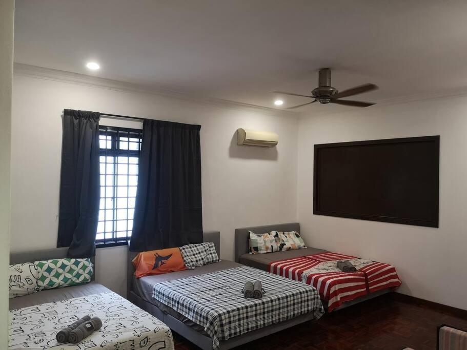 Jb 5 Bedroom Semi-d Near Ksl,mid Valley ,berjaya Waterfront *