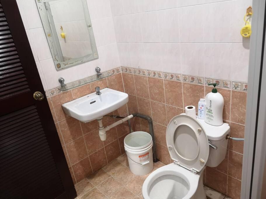 Jb 5 Bedroom Semi-d Near Ksl,mid Valley ,berjaya Waterfront Johor Bahru