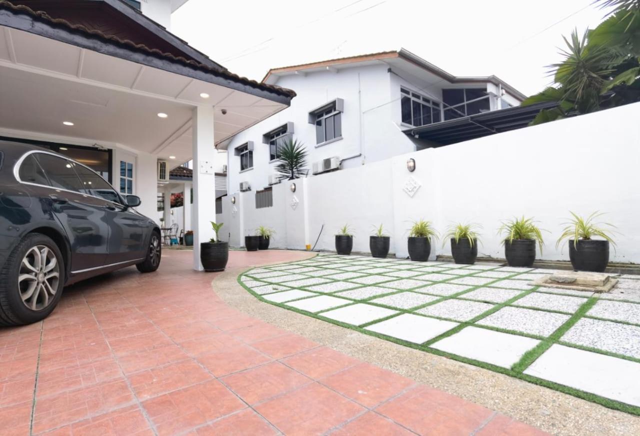 Jb 5 Bedroom Semi-d Near Ksl,mid Valley ,berjaya Waterfront Villa *
