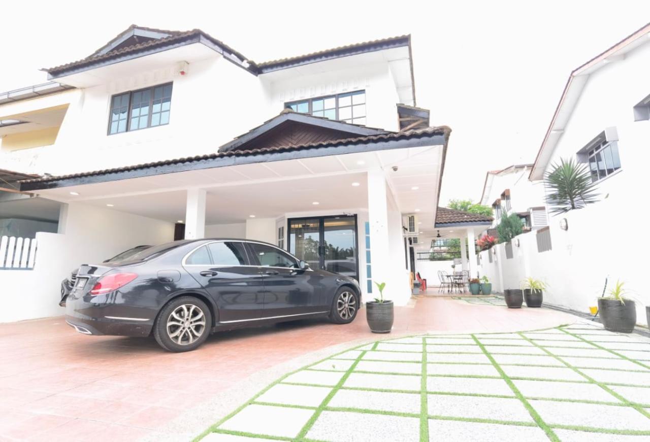 Jb 5 Bedroom Semi-d Near Ksl,mid Valley ,berjaya Waterfront