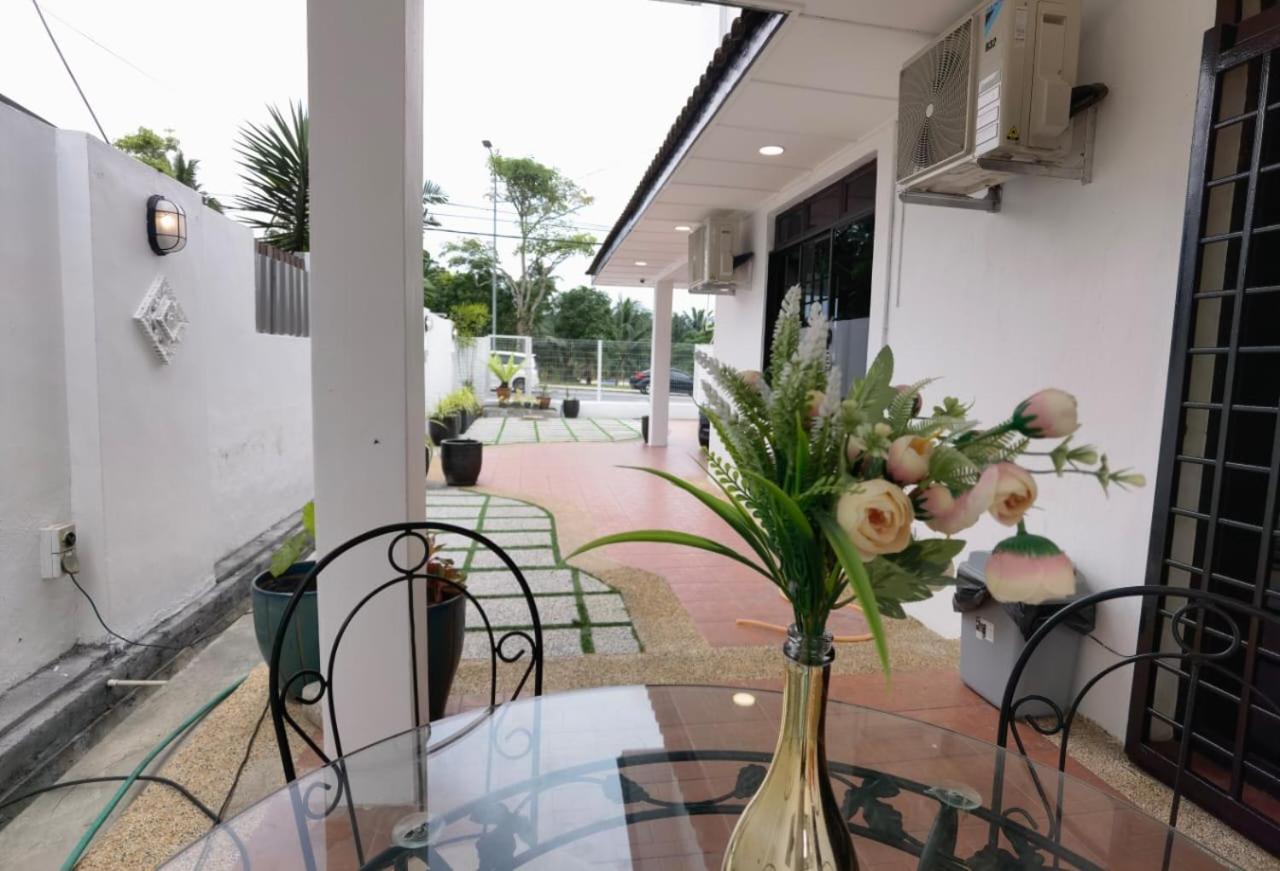 Jb 5 Bedroom Semi-d Near Ksl,mid Valley ,berjaya Waterfront *