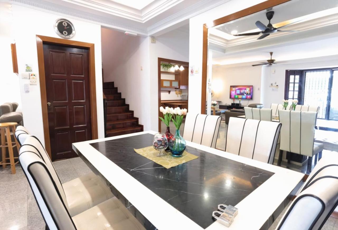Jb 5 Bedroom Semi-d Near Ksl,mid Valley ,berjaya Waterfront Villa