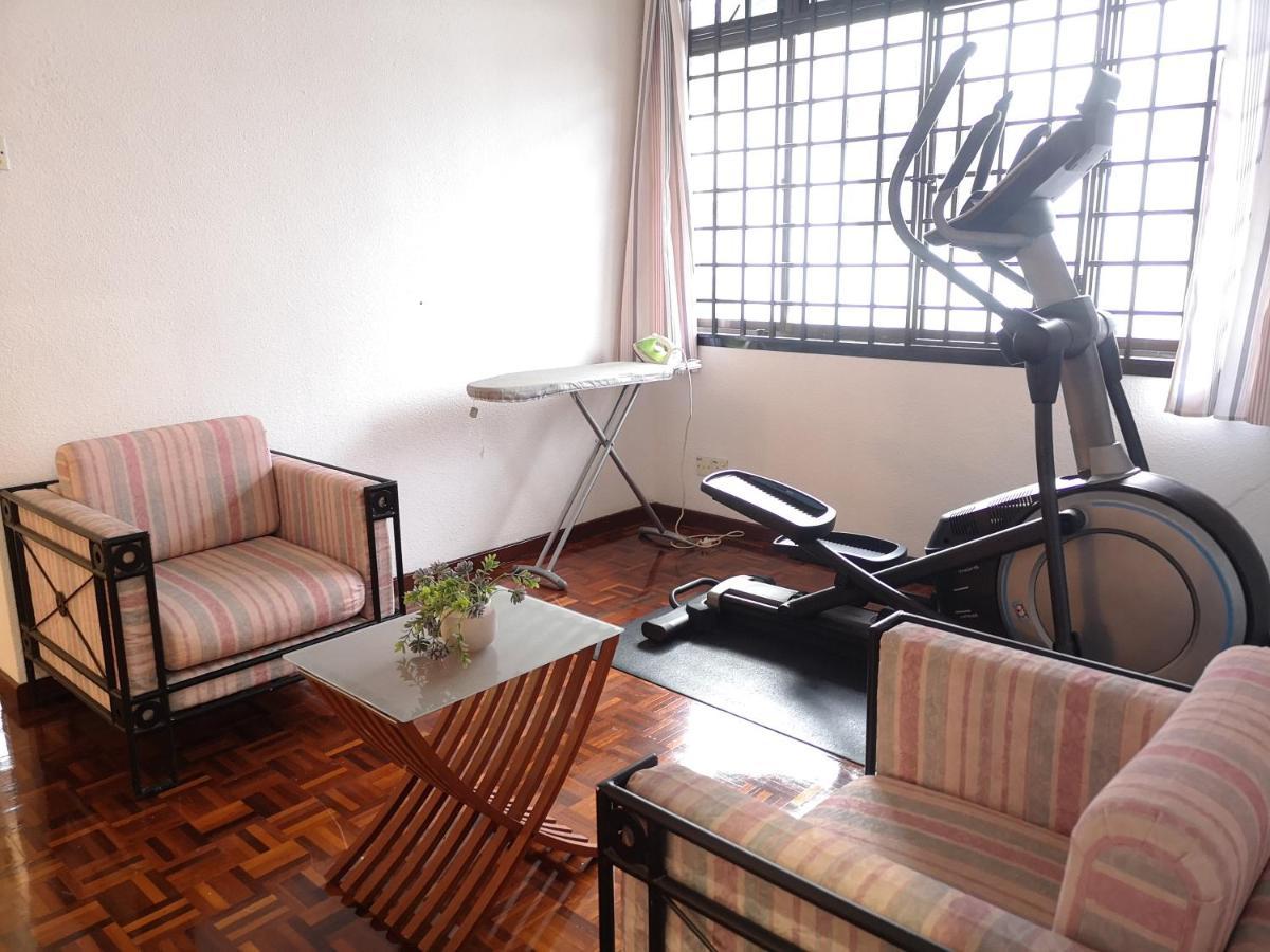 Villa Jb 5 Bedroom Semi-d Near Ksl,mid Valley ,berjaya Waterfront *
